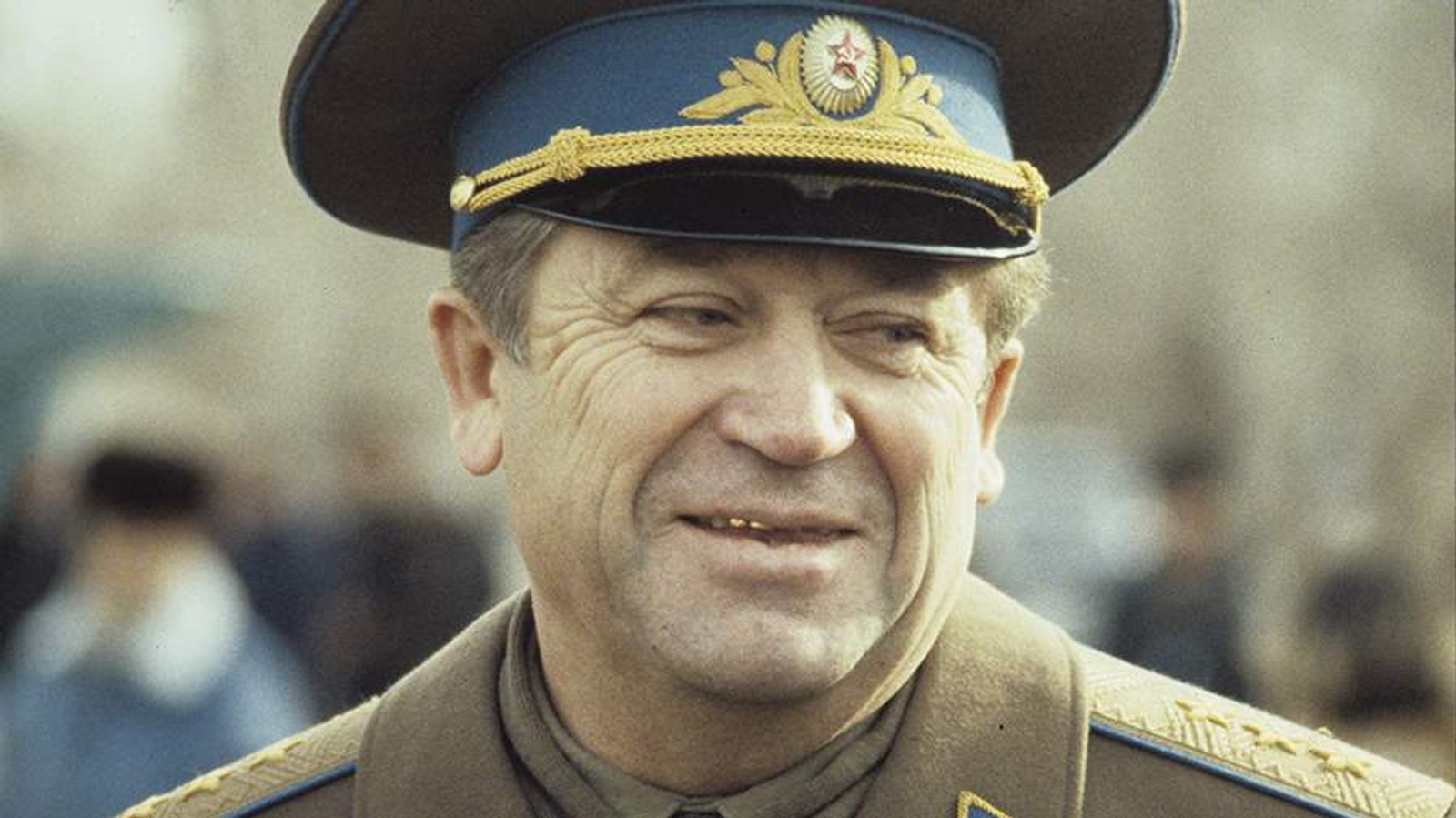 Путин наградил военачальника Владимира Иванова орденом Гагарина