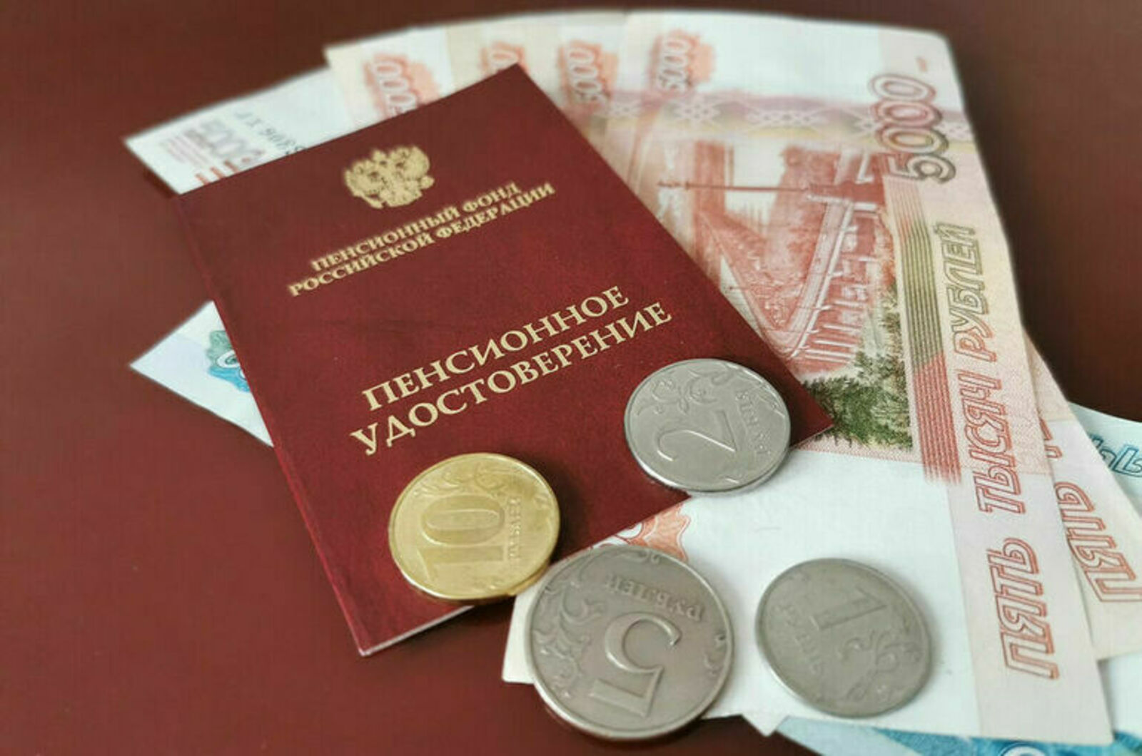 Республикала страховка пенсияһының уртаса күләме 25 682 һумға еткерелде