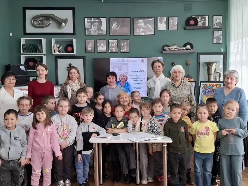 МӨХӘББӘТЛЕ ИЖАД