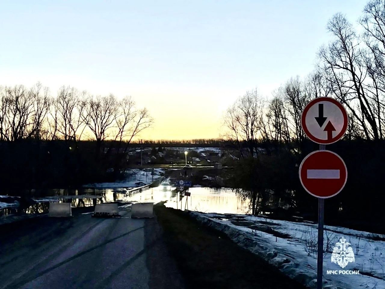 В Стерлитамакском районе закрыли движение на мосту