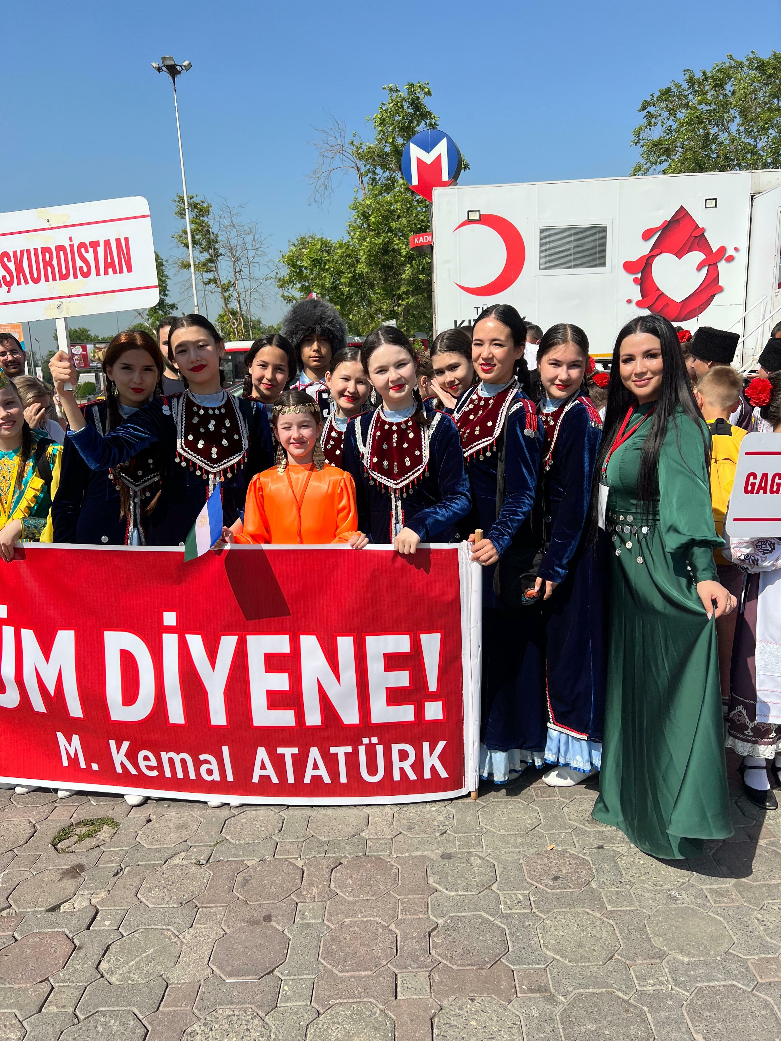 ЛОҠМАНОВТАР МӘКТӘБЕ  ДАНЛАЙ ХАЛҠЫБЫҘҘЫ!