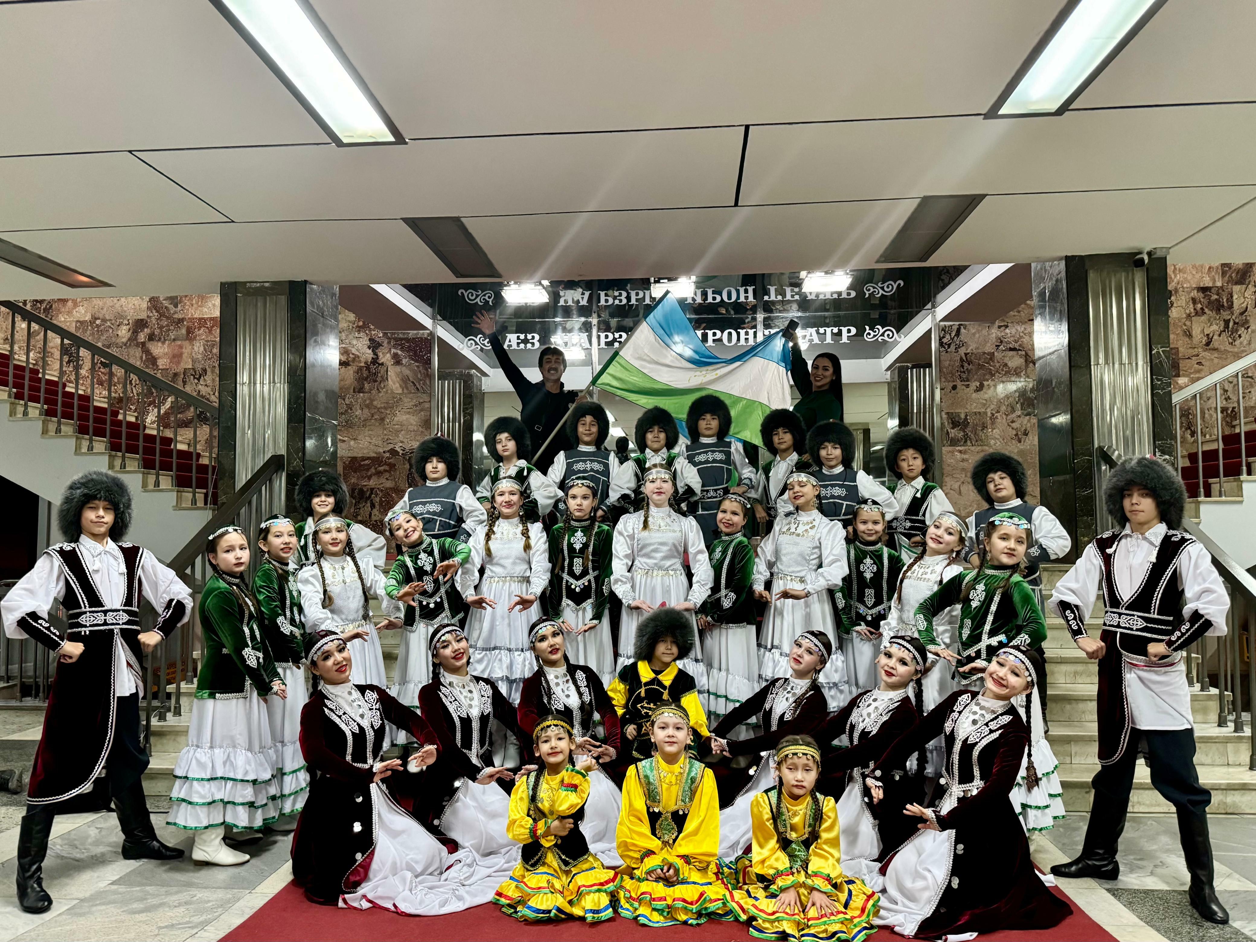 ЛОҠМАНОВТАР МӘКТӘБЕ  ДАНЛАЙ ХАЛҠЫБЫҘҘЫ!