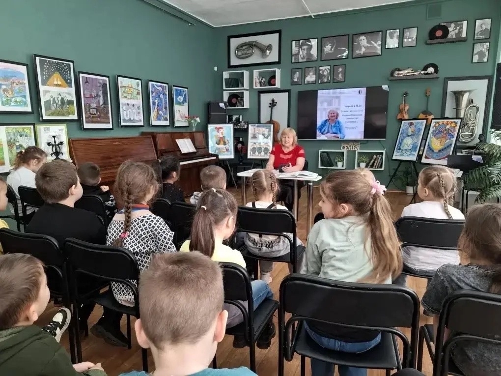 МӨХӘББӘТЛЕ ИЖАД