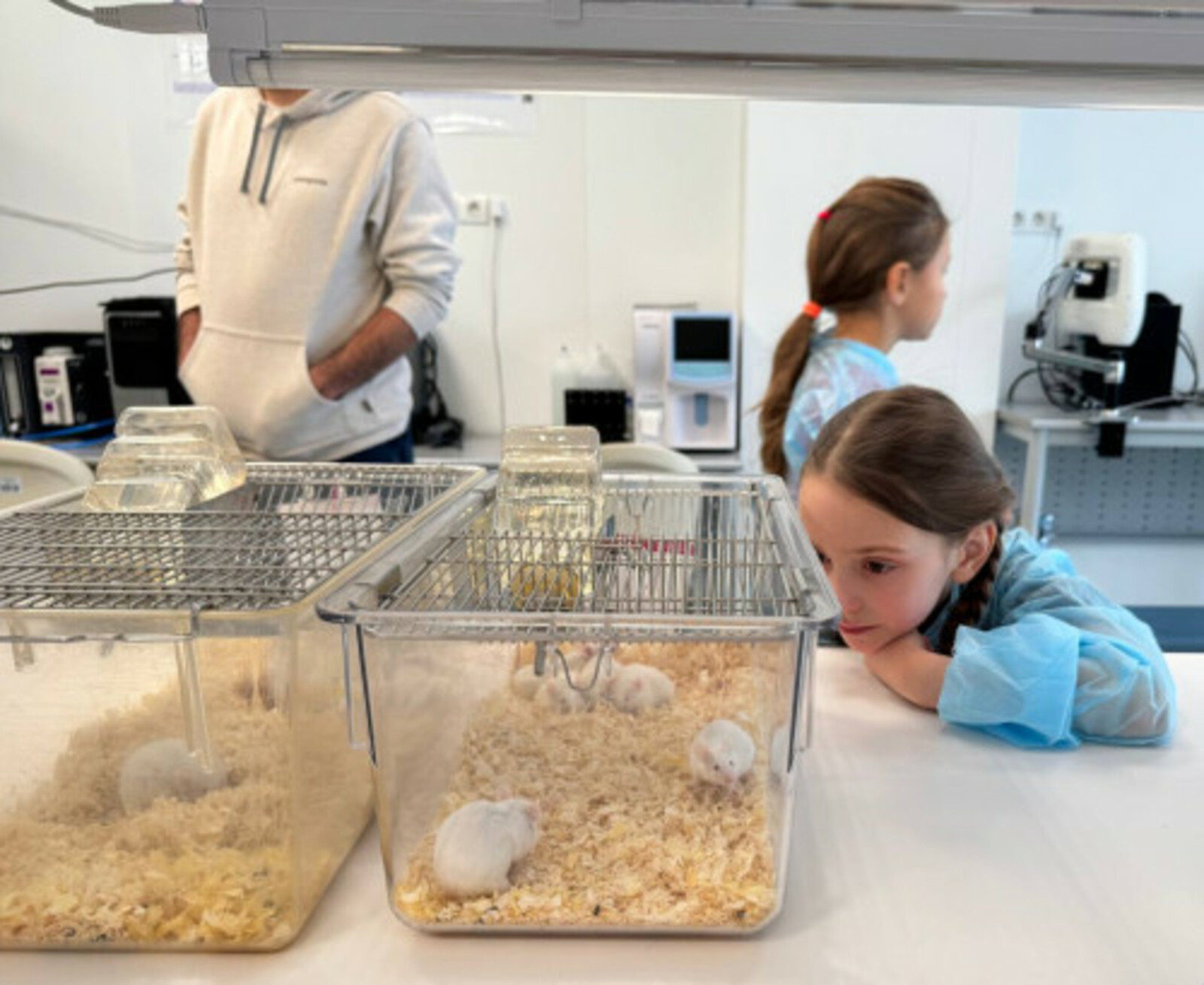 В честь Дня российской науки школьникам показали прорывные разработки