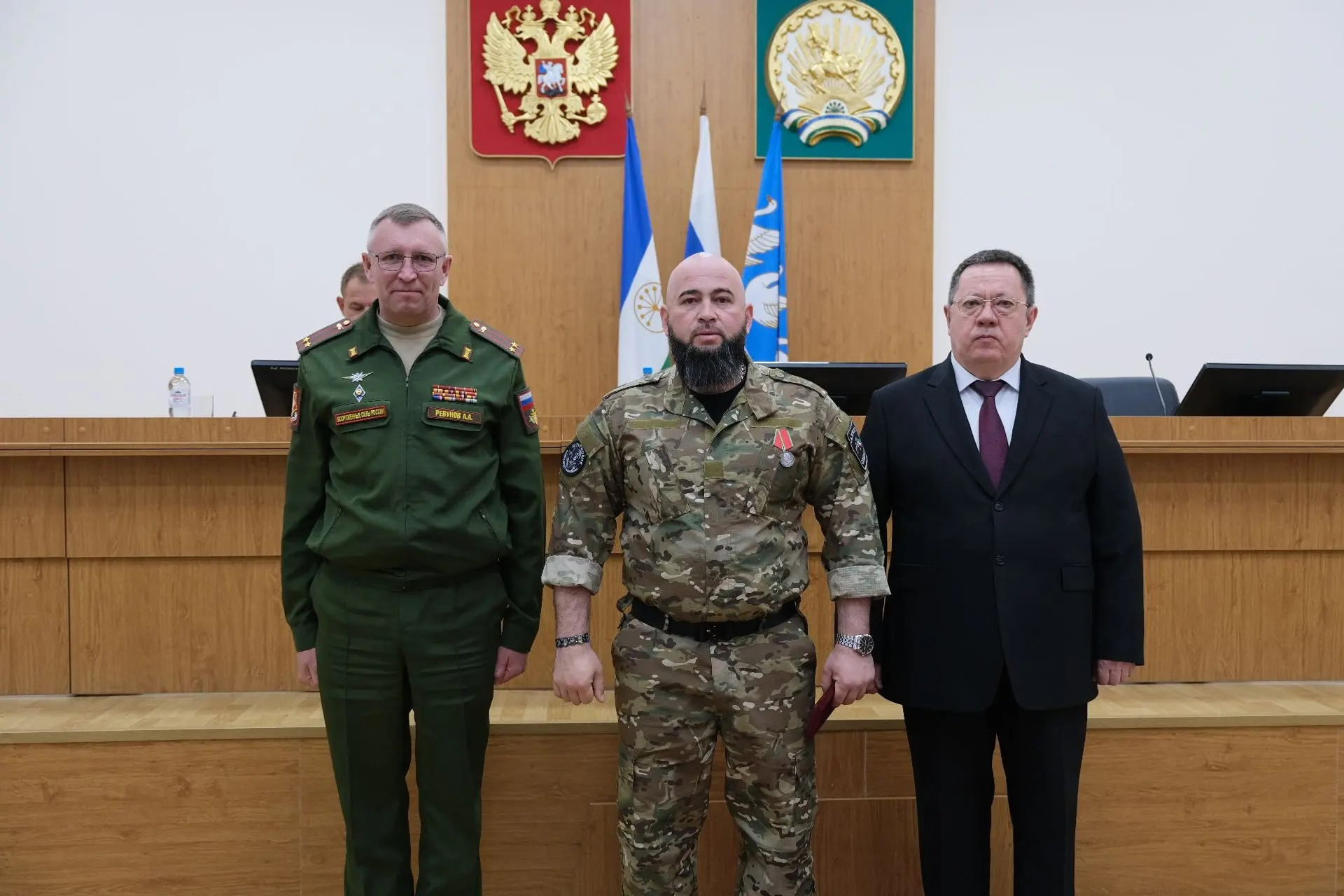 ЯҠТАШЫБЫҘҒА СУВОРОВ МИҘАЛЫ ТАПШЫРЫЛДЫ