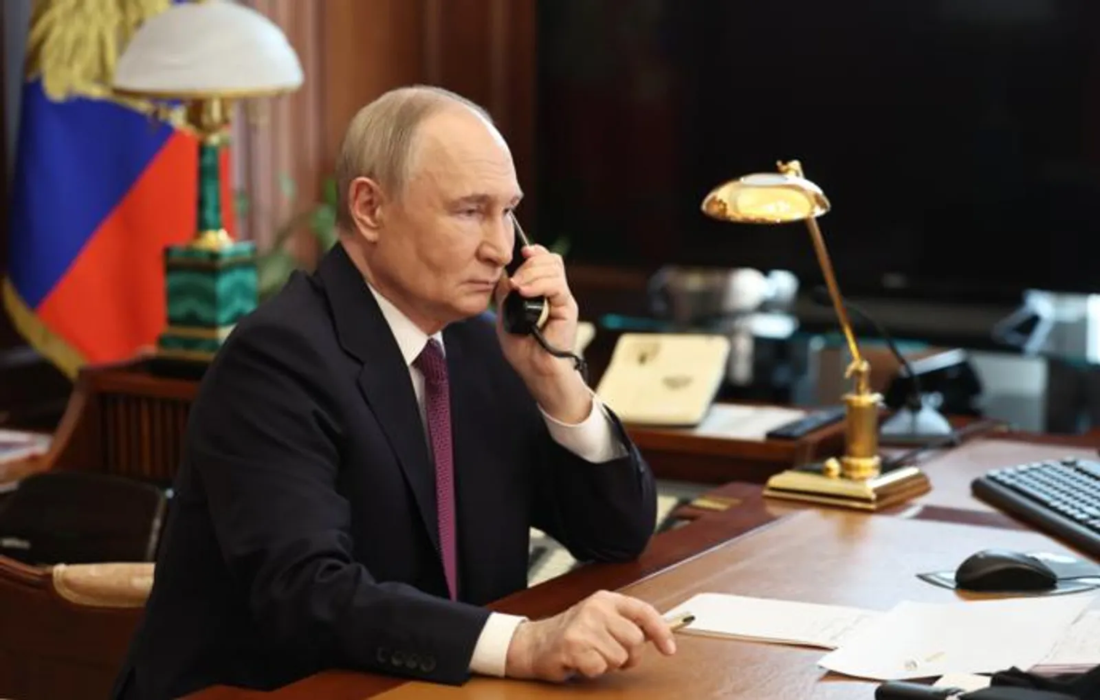 Путин обсудил с Мирзиёевым сотрудничество России и Узбекистана