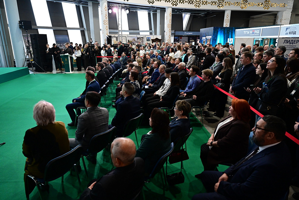 В Уфе начали работу форум «УралСтройИндустрия» и выставка «ПроНедвижимость»