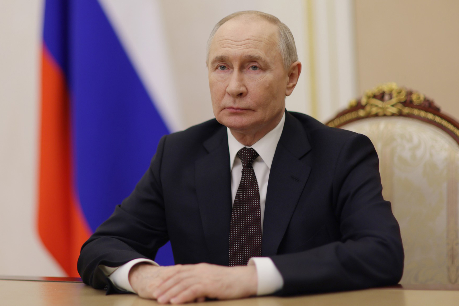 Путин: в РФ культурная жизнь должна быть по всей стране, а не только в столицах