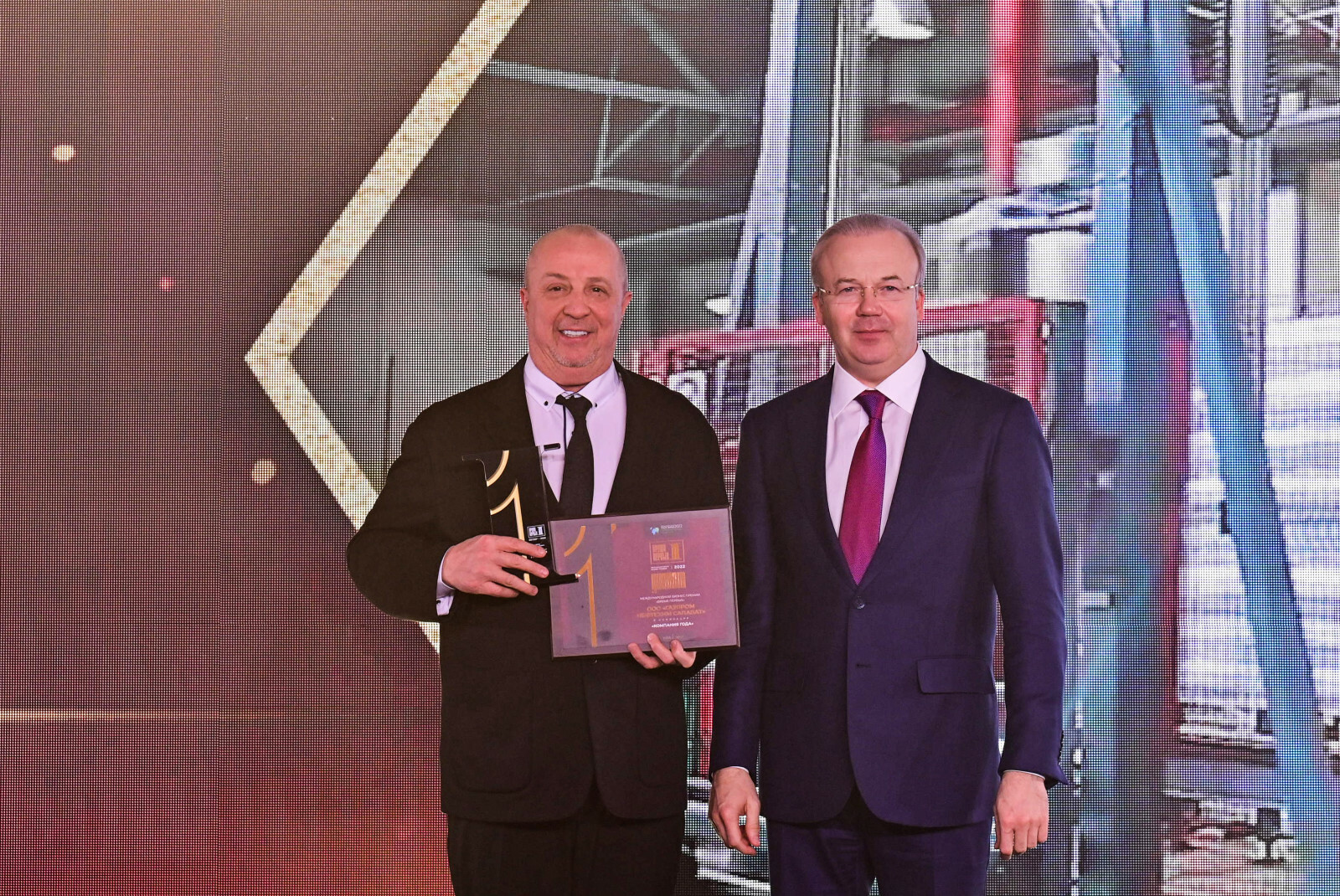 Андрей Назаров вручил награды в номинации «Надежный партнер», «Компания года»