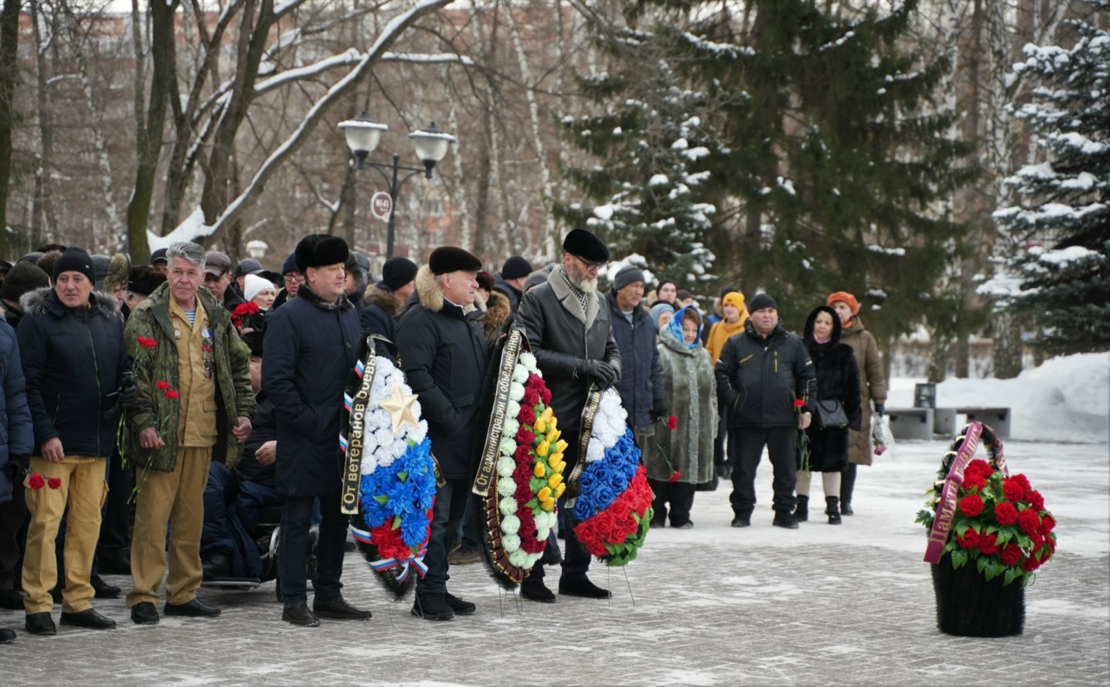 Йөрәктәрҙә мәңге ҡалған яралар бар