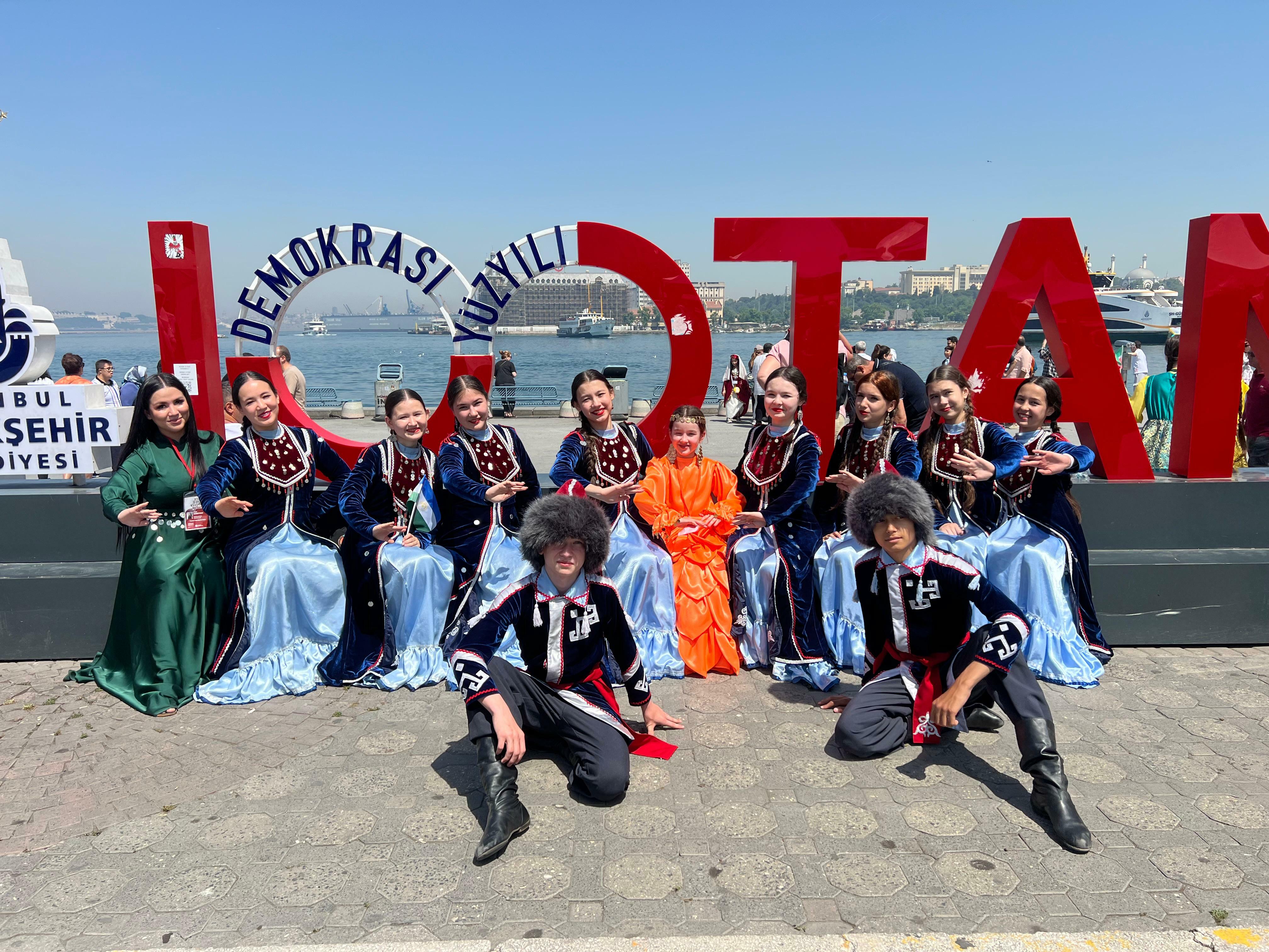 ЛОҠМАНОВТАР МӘКТӘБЕ  ДАНЛАЙ ХАЛҠЫБЫҘҘЫ!