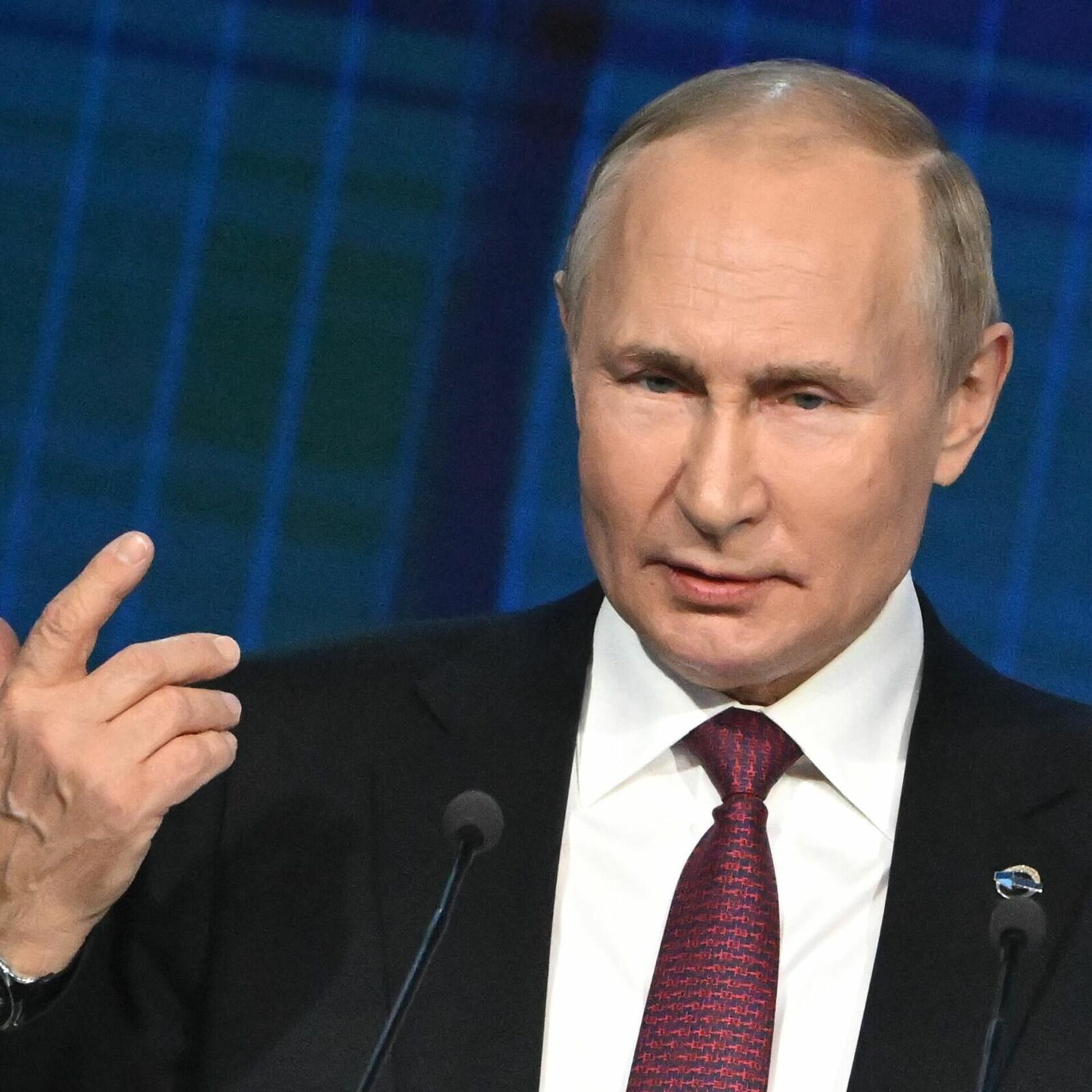 Консолидация при внешнем давлении имеет особое значение, заявил Путин