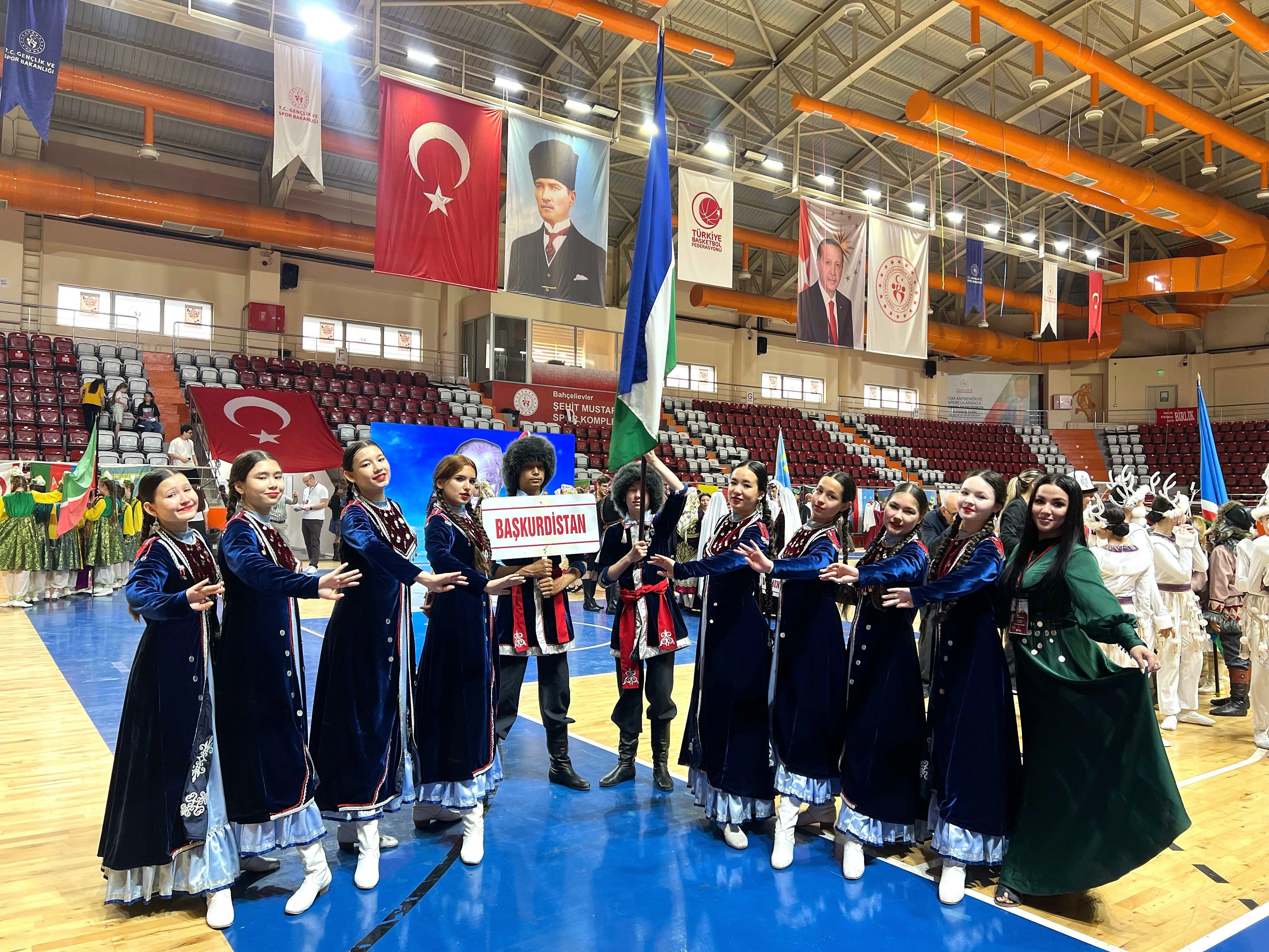 ЛОҠМАНОВТАР МӘКТӘБЕ  ДАНЛАЙ ХАЛҠЫБЫҘҘЫ!