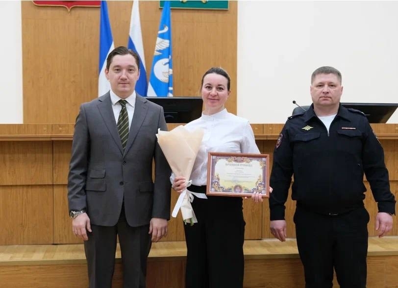 БАНК ХЕҘМӘТКӘРҘӘРЕНӘ НАГРАДА