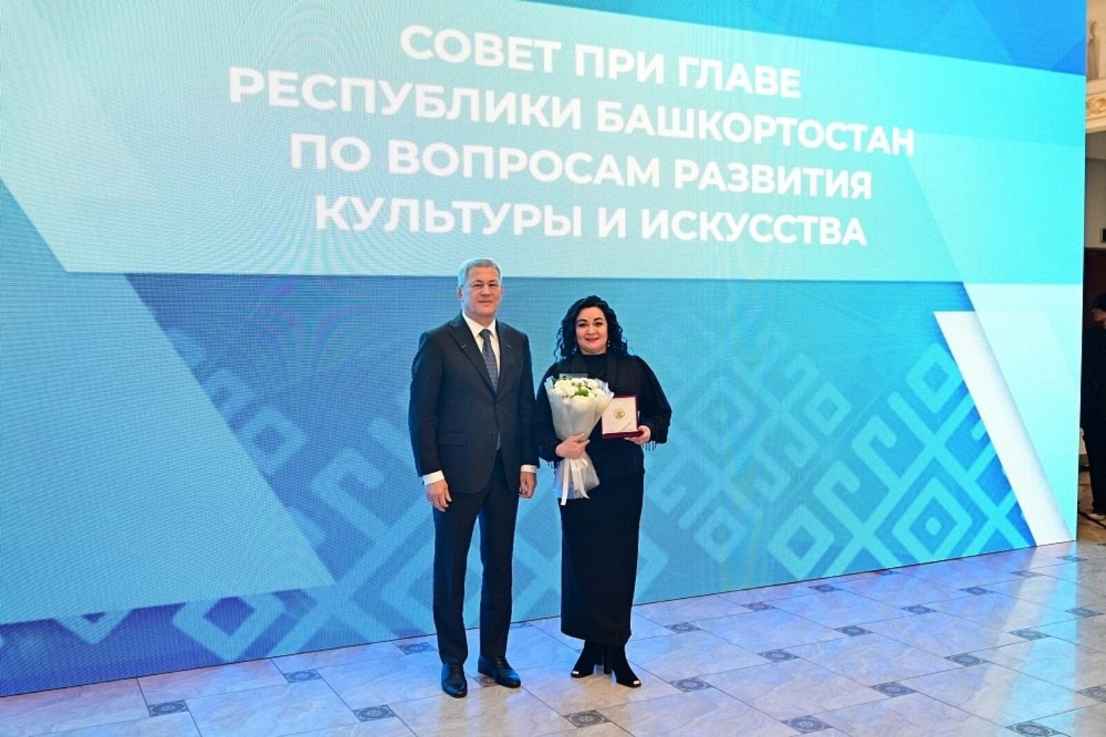 ХАЛЫҠ АРТИСЫ ИСЕМЕ БИРЕЛДЕ