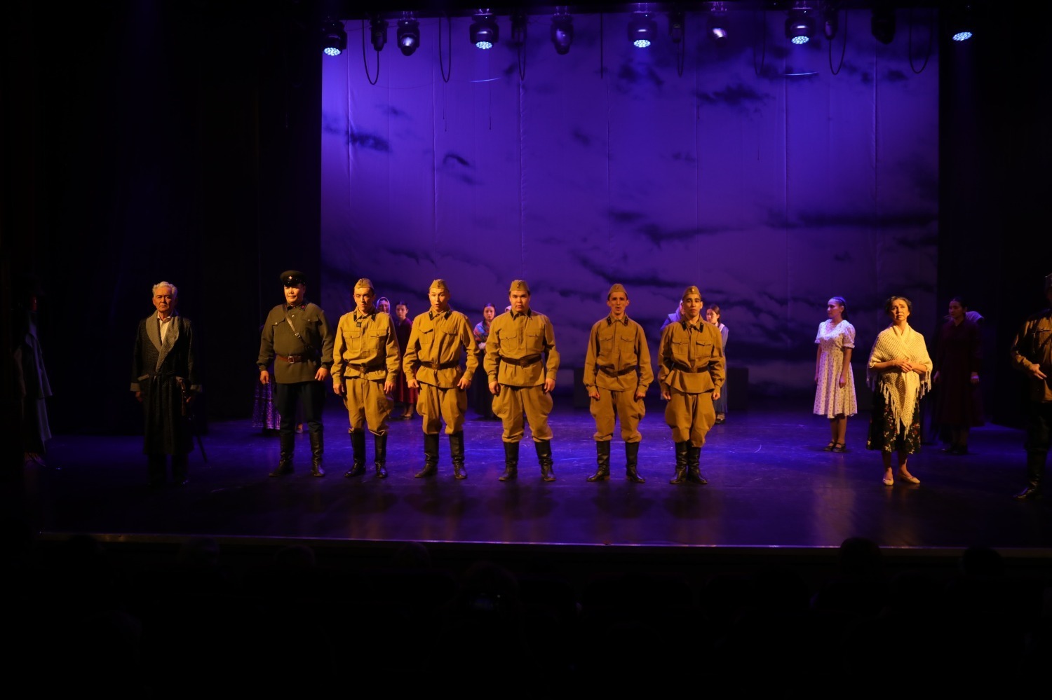 ҺАУМЫ, ГЕНЕРАЛ!