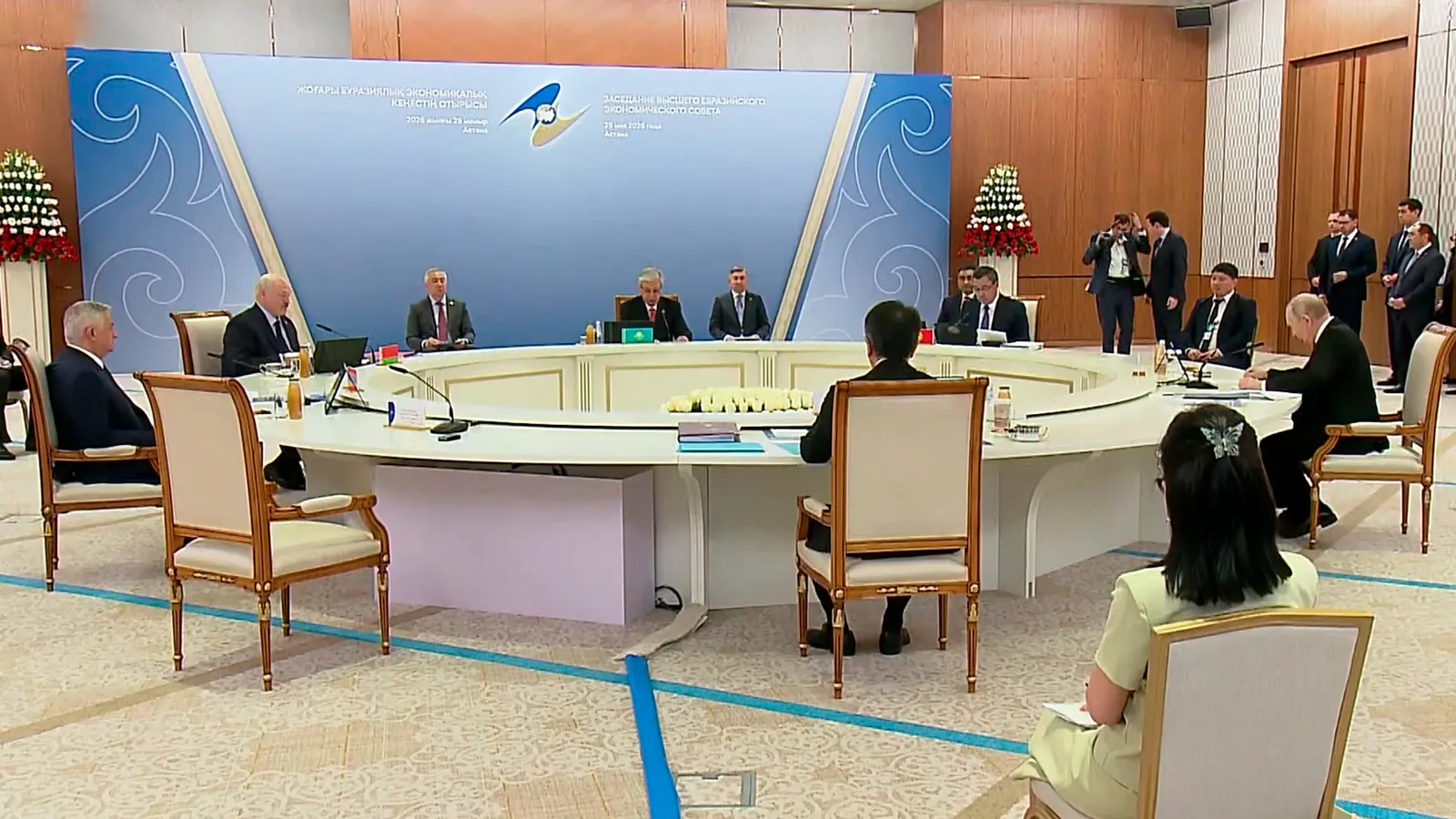 Путин и другие лидеры ЕАЭС открыли заседание Высшего экономсовета