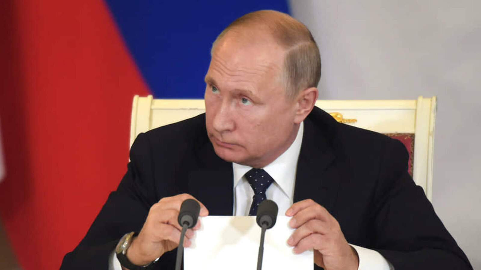 Путин разрешил "Аэрофлоту" приобрести акции поставщика бортпитания Aeromar