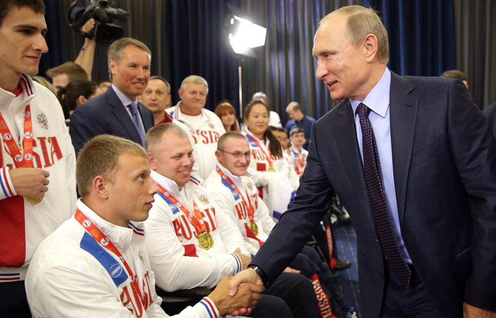 Путин: Россия приложит все силы для обеспечения прав своих спортсменов
