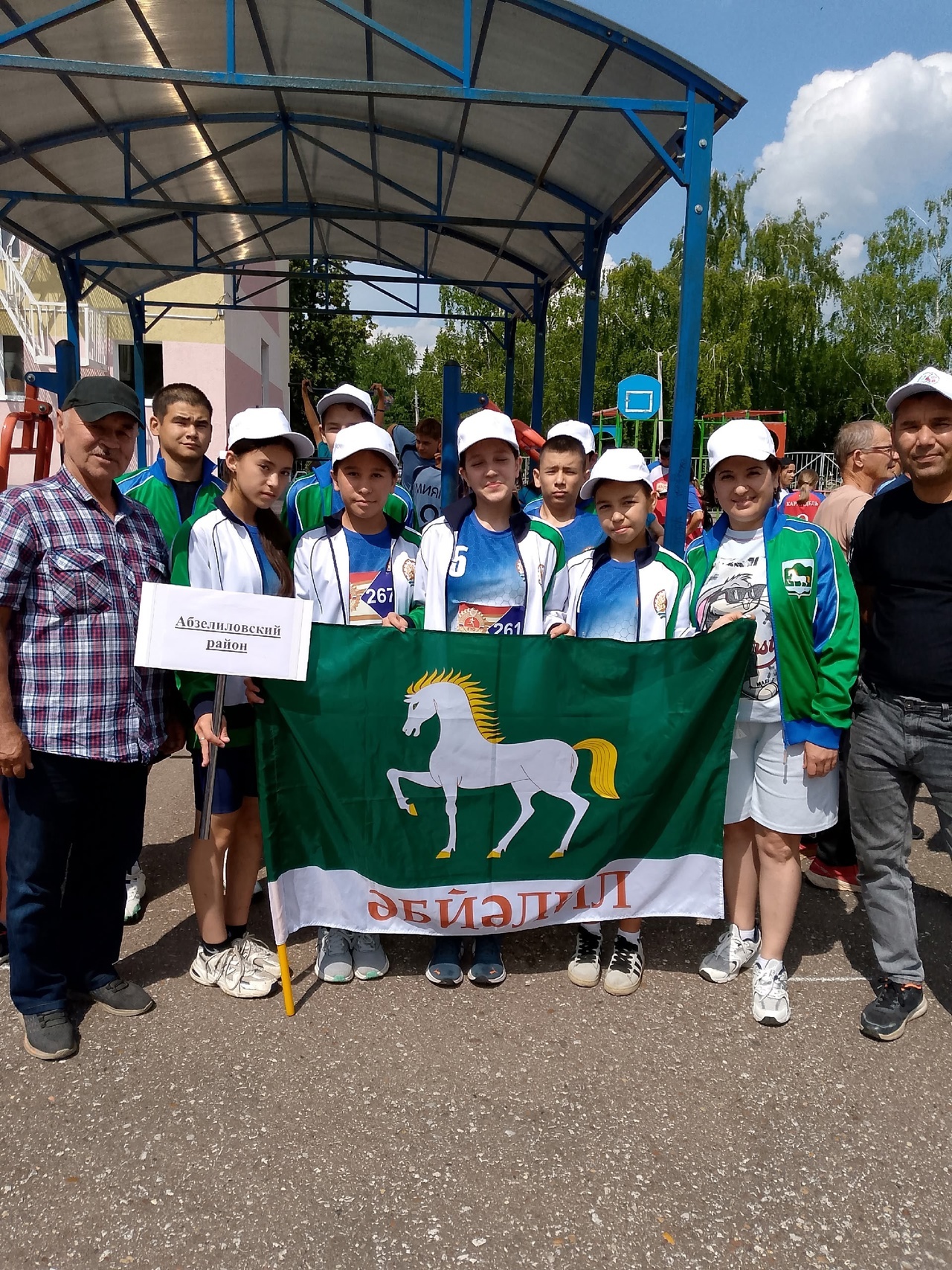 ХЕҘМӘТКӘ ҺӘМ ВАТАНДЫ ЯҠЛАУҒА ӘҘЕР