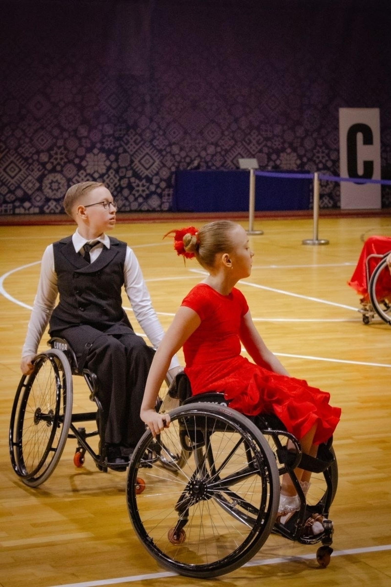 Өфөлә коляскала бейеү буйынса БР чемпионаты һәм беренселеге үтте